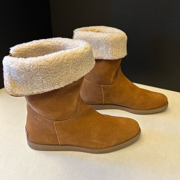 G.H. Bass Aria fold down ankle tan boots suede/leather & sherpa trim Sz-10M. L - Picture 8 of 14